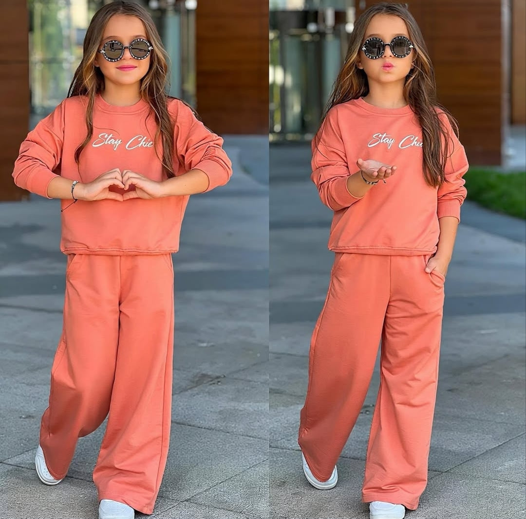 طقم Stay Chic للبنات 2026