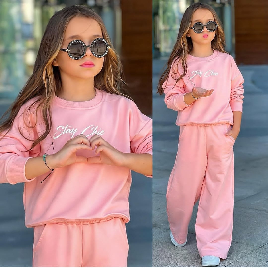 طقم Stay Chic للبنات 2026