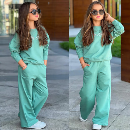 طقم Stay Chic للبنات 2026